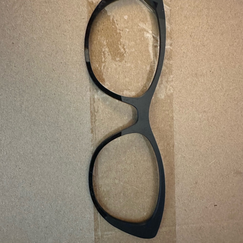 Pair Eyewear Ella Black Topper